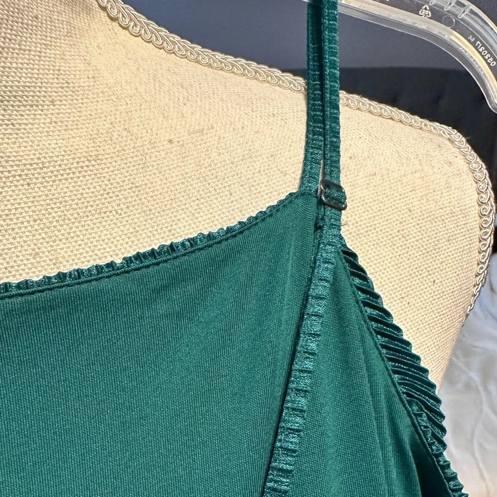 Elegant Green Jumpsuit - Picture 5 of 7